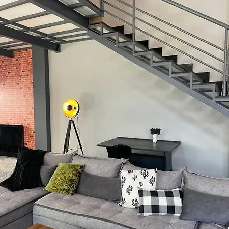 πανέμορφο Design,ηλιόλουστη ισόγεια μεζονέτα *