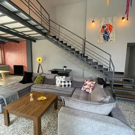 πανέμορφο Design,ηλιόλουστη ισόγεια μεζονέτα Apartment